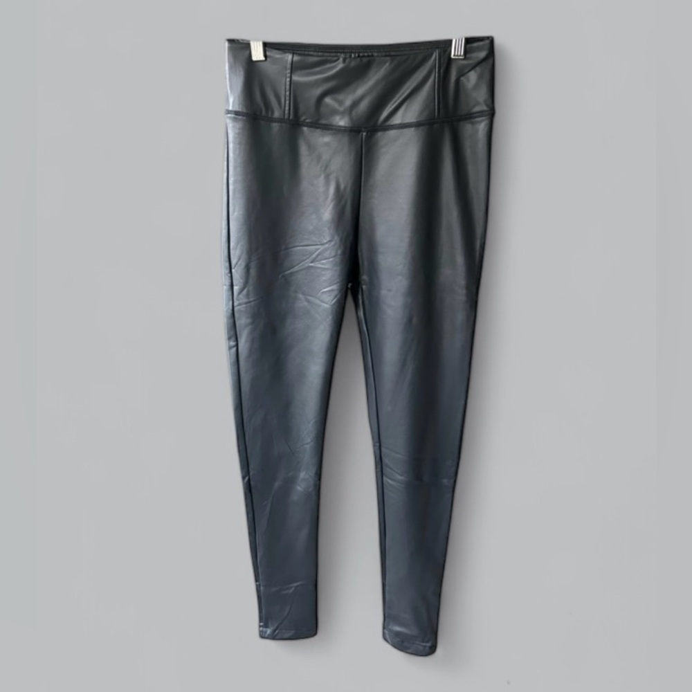 NWOT Faux leather leggings NWT size M by Ookie & Lala